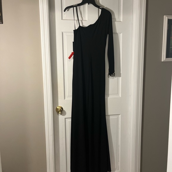 Mac Duggal One Sleeve Beaded Cuff Side Twist Gown - Picture 3 of 10